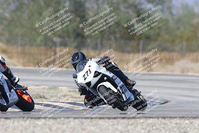 media/Oct-05-2025-CVMA (Sun) [[beeef4f201]]/Race 10-Formula Lightweight Twins Shootout/